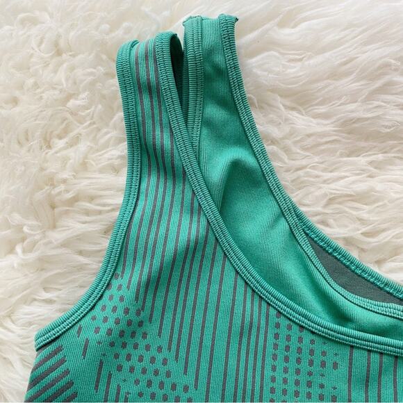 Fabletics | Indy Seamless Sports Bra One Shoulder Fitness Green Gray NWT XS - Picture 3 of 6